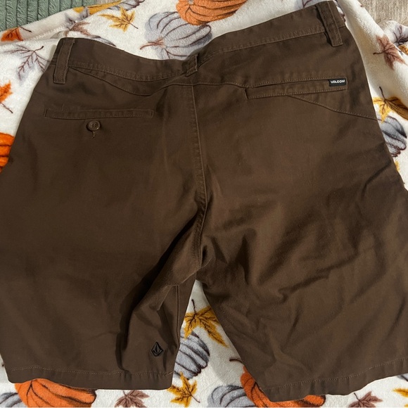 Brown Volcom Mens Shorts 30" - Picture 3 of 3